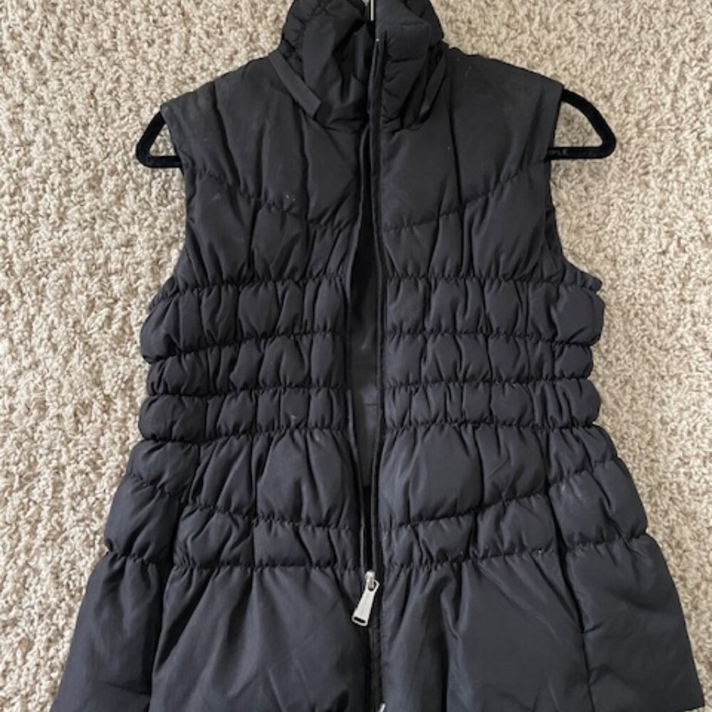 Womens Michael Kors Down Vest - Size Small, Zipper Front, Exellent Condition
